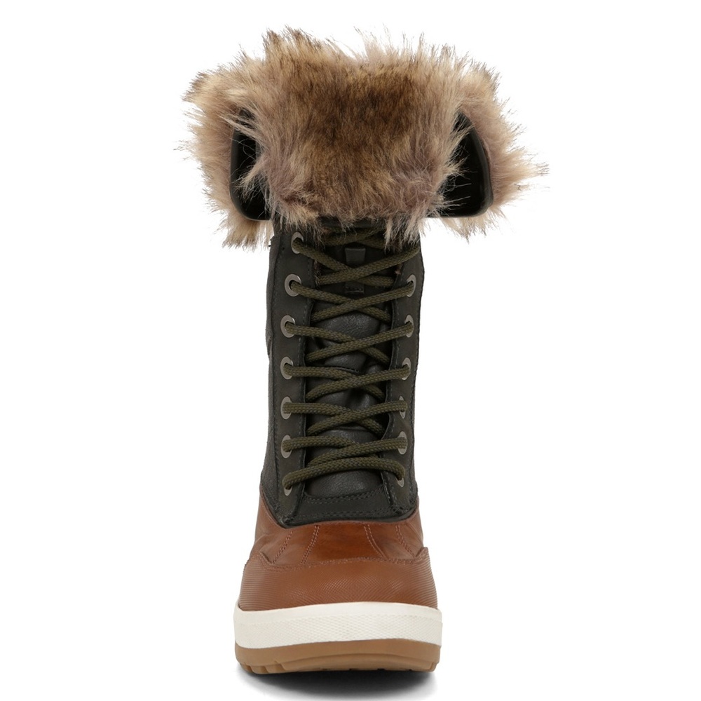 Also snow boots size 7,5